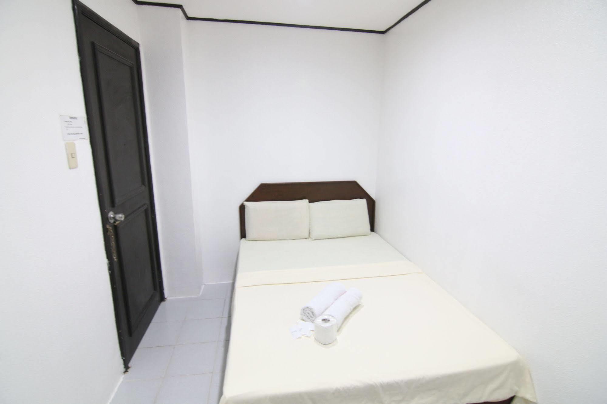 Hotel Juliano Manila Ngoại thất bức ảnh